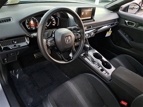 Used 2023 Honda Civic Sport image 16