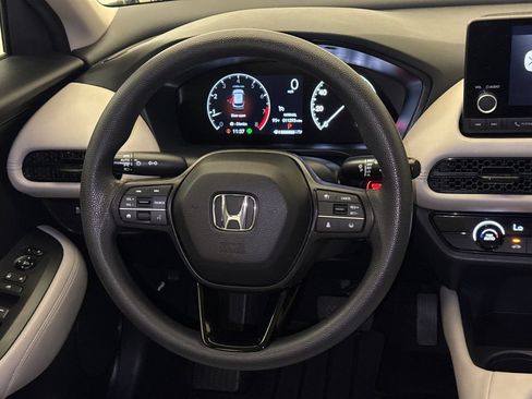 Certified 2025 Honda HR-V LX image 13