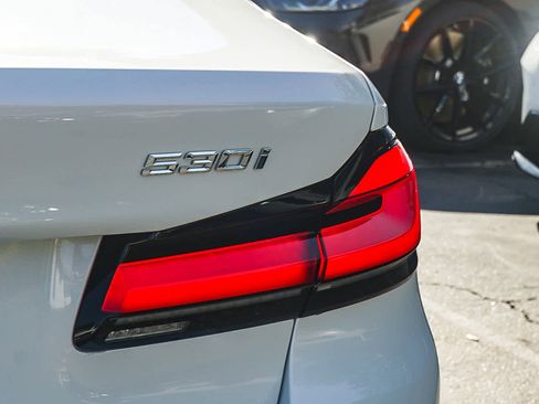 Certified 2023 BMW 530i w/ Premium Package image 11