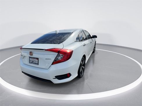Used 2016 Honda Civic Touring image 13