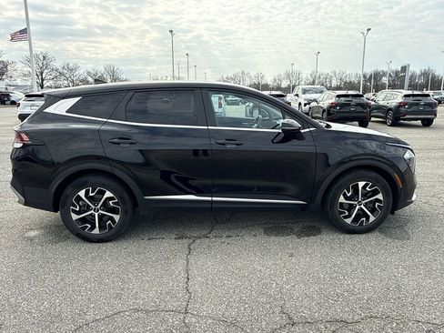Used 2023 Kia Sportage EX image 9
