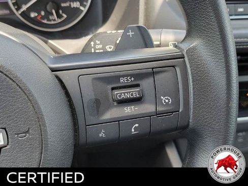 Used 2024 Nissan Rogue S FWD image 27