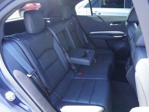 Certified 2025 Cadillac XT4 Premium Luxury image 9