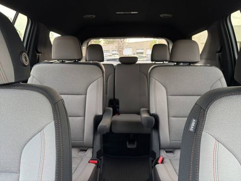 New 2025 Chevrolet Traverse LT w/ Enhanced Driving Package image 28