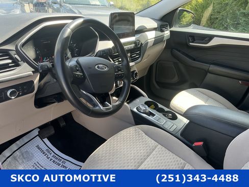 Used 2022 Ford Escape SE w/ Convenience Package FWD image 20