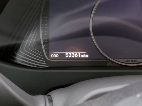 Used 2019 Lexus UX 200 image 14