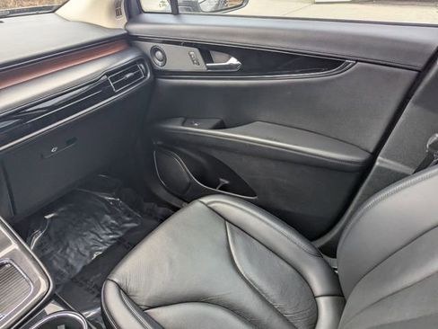 Certified 2022 Lincoln Nautilus Reserve w/ Equipment Group 201A image 16