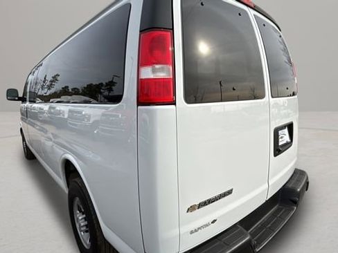 Used 2023 Chevrolet Express 3500 LS image 31