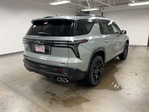 New 2026 Chevrolet Traverse RS image 8
