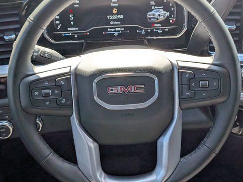 Certified 2025 GMC Sierra 1500 Elevation image 8