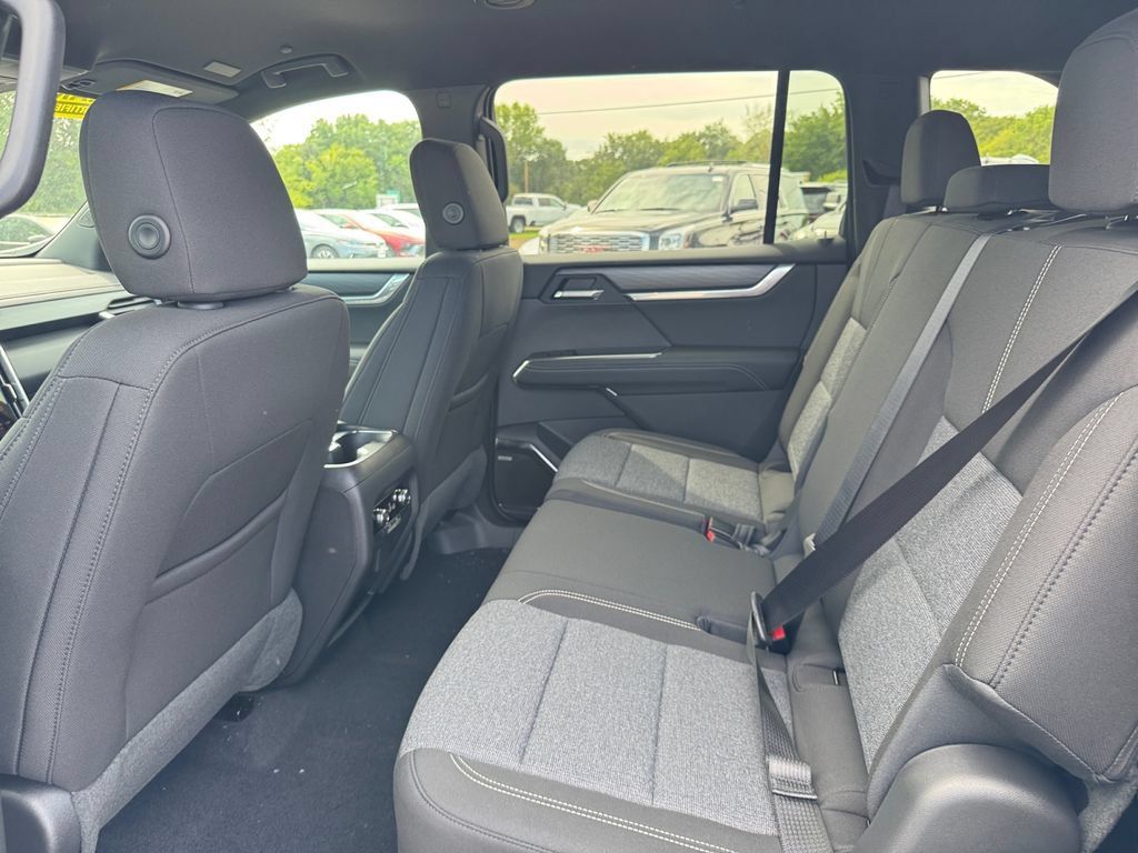 New 2026 GMC Acadia Elevation w/ Black Edition FWD image 21
