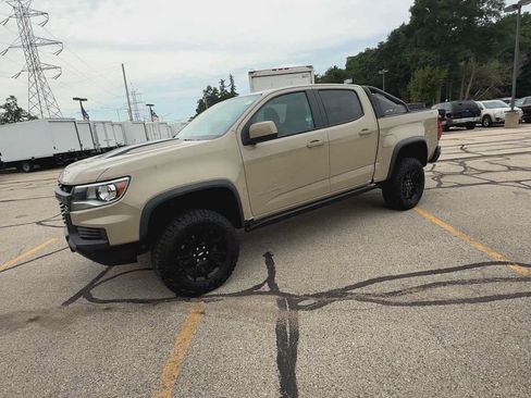 Certified 2021 Chevrolet Colorado ZR2 w/ ZR2 Dusk Special Edition AWD/4WD image 4
