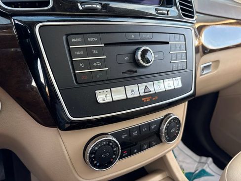 Used 2018 Mercedes-Benz GLS 450 4MATIC image 25