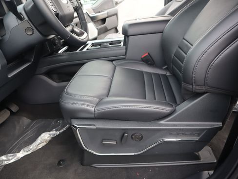 New 2026 Ford F250 Platinum AWD/4WD image 12