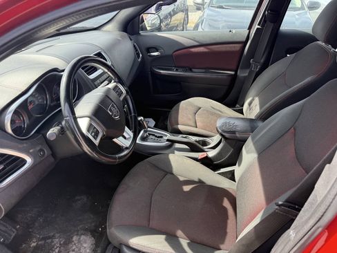 Used 2011 Dodge Avenger Heat FWD image 10