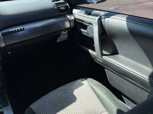 Used 2021 Toyota 4Runner SR5 AWD/4WD image 12