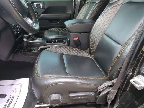 Used 2022 Jeep Wrangler Unlimited Sahara image 22