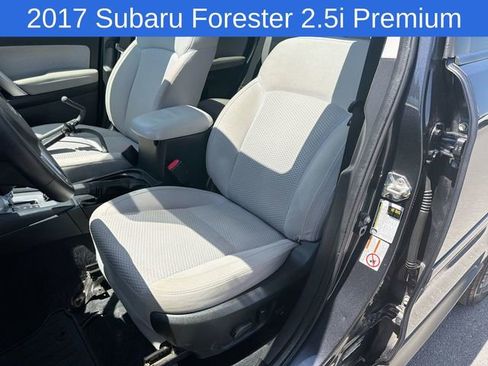 Used 2017 Subaru Forester Limited AWD/4WD image 21