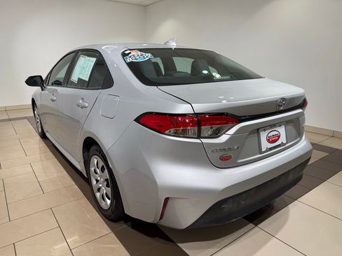 Certified 2023 Toyota Corolla LE image 3