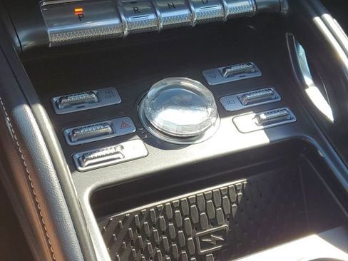 Used 2024 Lincoln Nautilus Reserve image 33