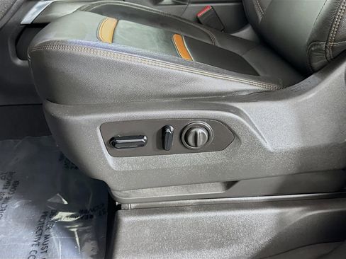 Certified 2021 GMC Sierra 1500 AT4 w/ AT4 Preferred Package image 23