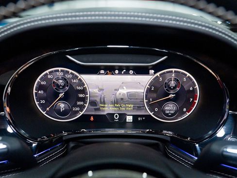 Used 2021 Bentley Flying Spur V8 image 59