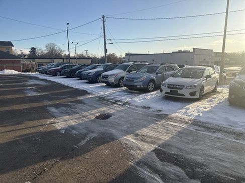 Used 2014 Subaru Outback 2.5i Premium image 12