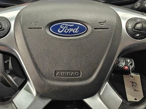 Used 2017 Ford Transit 150 130 Low Roof RWD image 4