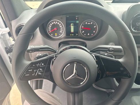 New 2025 Mercedes-Benz Sprinter 2500 image 22