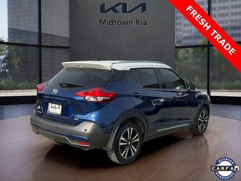 Used 2020 Nissan Kicks SR image 3