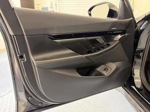 Used 2026 BMW 530i RWD image 22