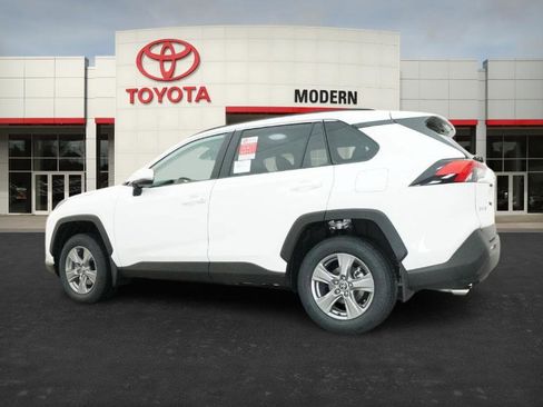 New 2025 Toyota RAV4 XLE image 12