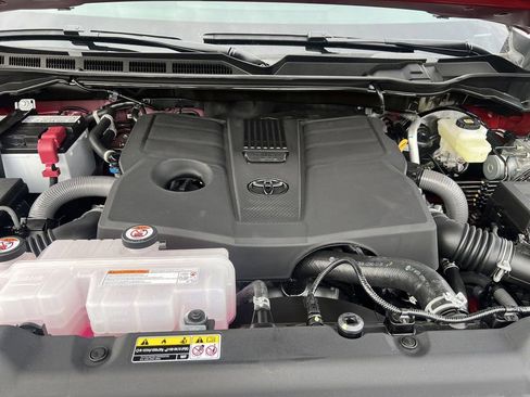 New 2025 Toyota Tundra SR5 image 9