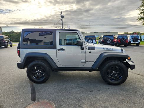 Used 2016 Jeep Wrangler Sport image 17