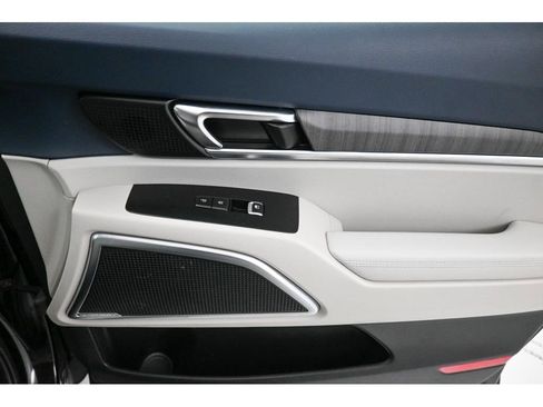 Used 2023 Kia Telluride SX Prestige image 17