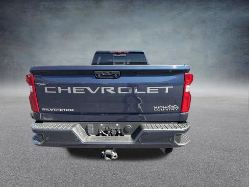 Used 2023 Chevrolet Silverado 3500 High Country w/ Z71 Off-Road Package AWD/4WD image 7