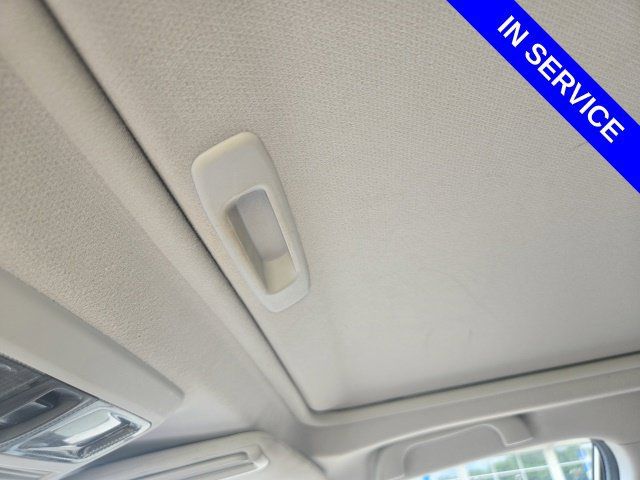 Used 2017 Subaru Forester 2.5i Touring AWD/4WD image 9