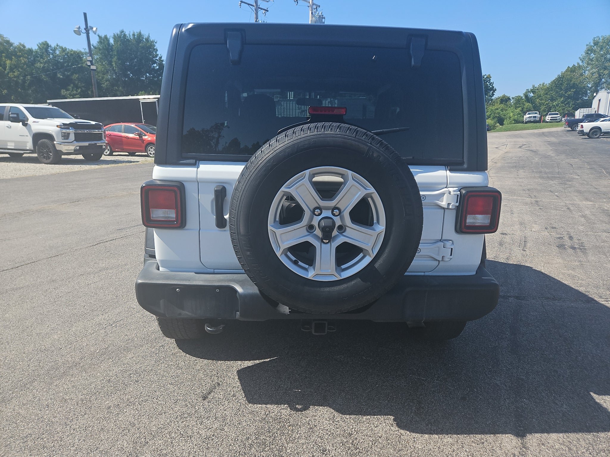 Used 2021 Jeep Wrangler Sport AWD/4WD image 4