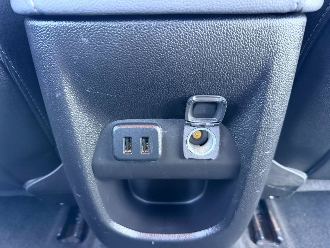 Used 2018 Chevrolet Colorado Z71 AWD/4WD image 18
