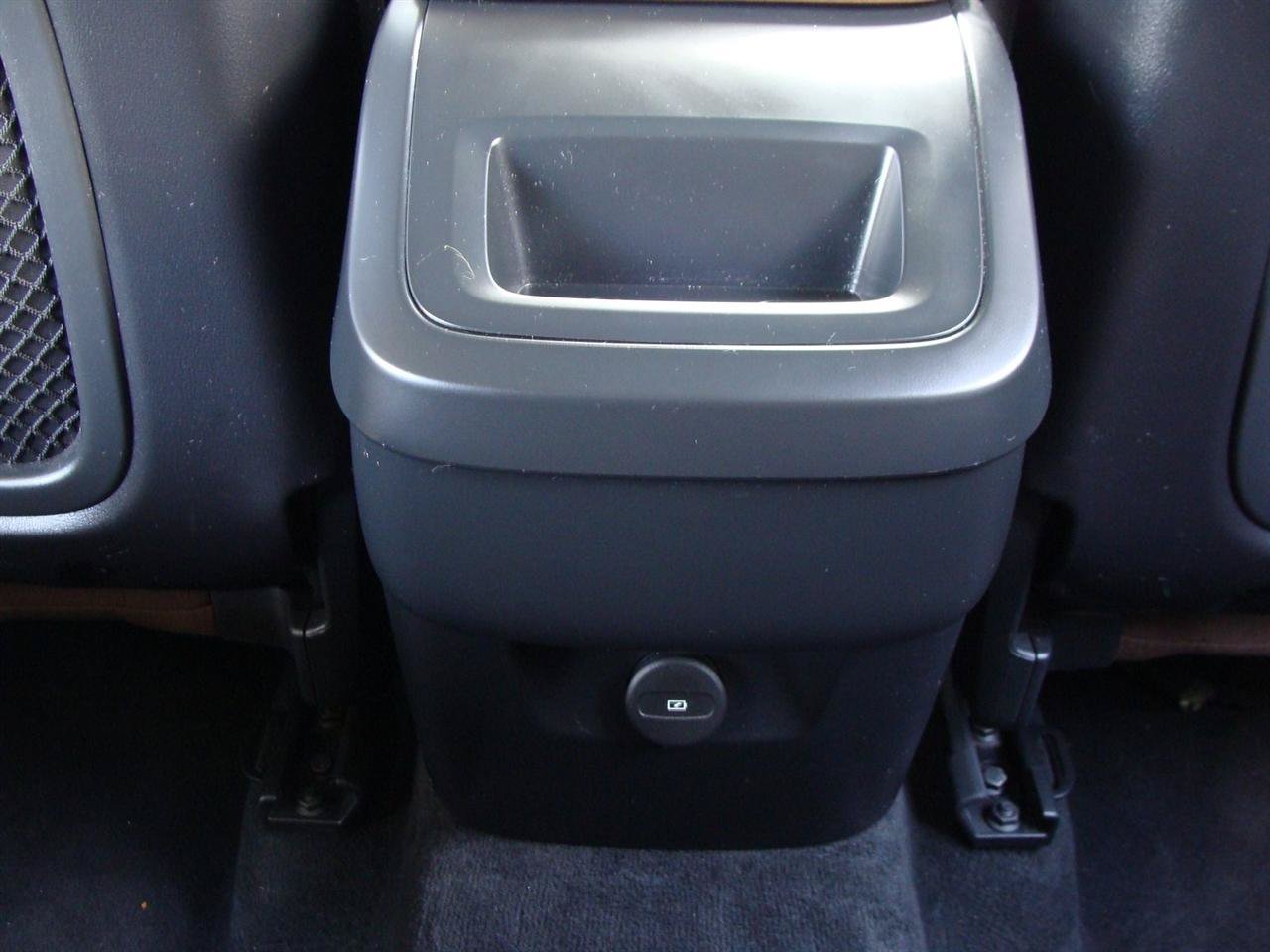 Used 2021 Volvo XC60 T5 Momentum w/ Premium Package AWD/4WD image 27