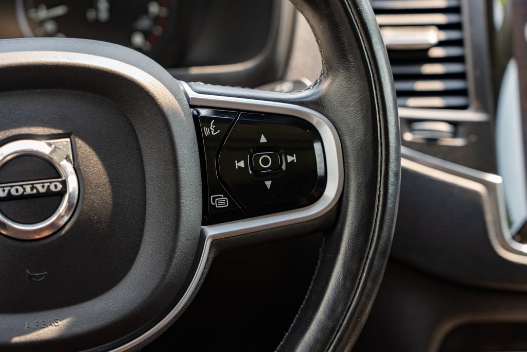 Used 2019 Volvo XC90 T6 Momentum w/ Advanced Package AWD/4WD image 15