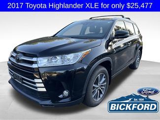 Used 2017 Toyota Highlander XLE image 1