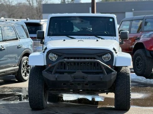 Used 2012 Jeep Wrangler Unlimited Sahara w/ Dual Top Group image 28