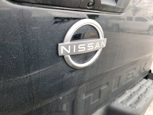 Used 2024 Nissan Frontier SV w/ Technology Package RWD image 9