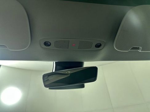 Used 2023 Tesla Model 3 Standard Range image 21