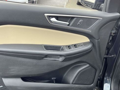 Used 2022 Ford Edge SEL w/ Convenience Package AWD/4WD image 23