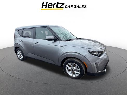 Used 2025 Kia Soul LX w/ LX Technology Package image 1