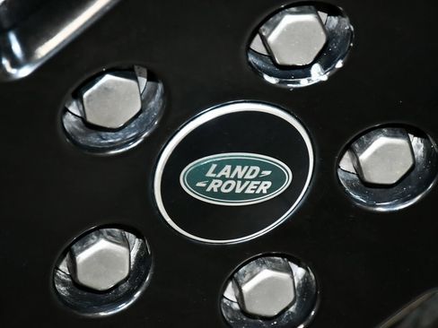 Used 2021 Land Rover Defender 110 X-Dynamic SE image 81