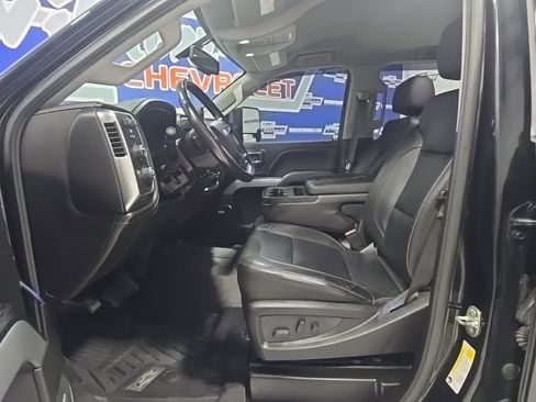 Used 2019 Chevrolet Silverado 2500 LTZ w/ Duramax Plus Package image 16
