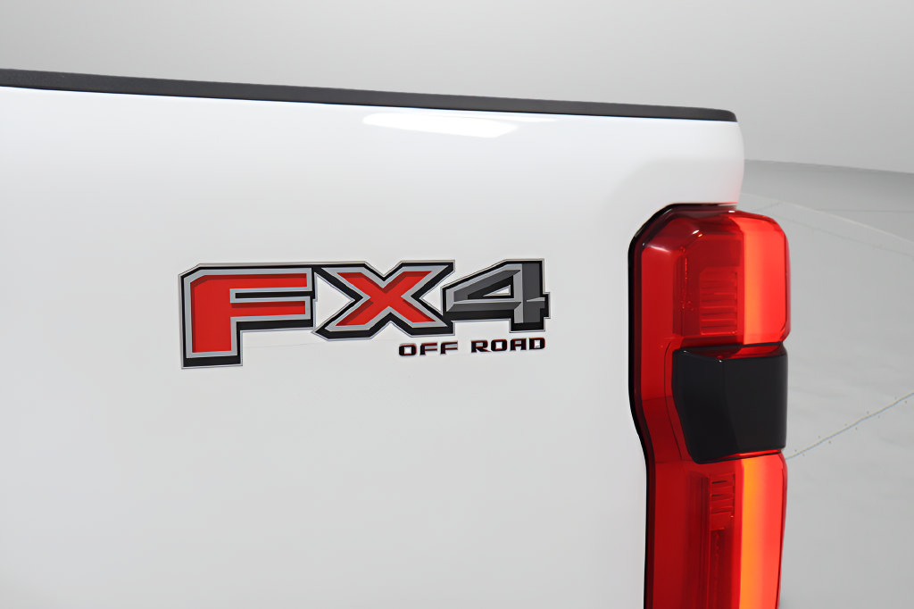 Used 2023 Ford F250 Platinum AWD/4WD image 17